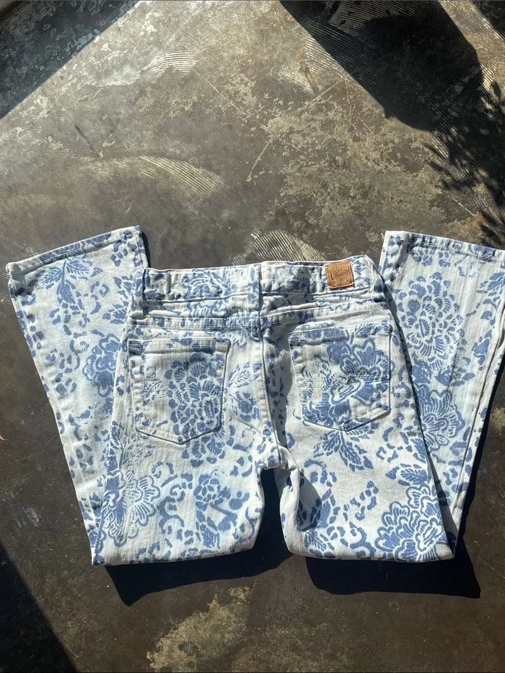 Lucky Brand  Joanie Flare  Jeans with Blue Floral Print - Flare